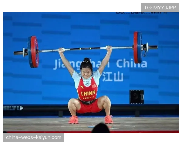 世界举重锦标赛 中国队多次打破世界纪录，世界举重锦标赛视频